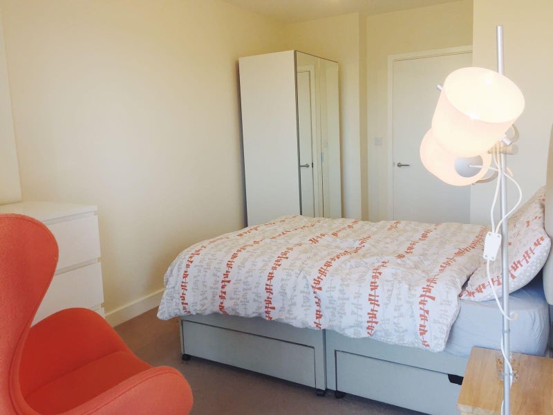 Room Morden Wharf Road in Greater London