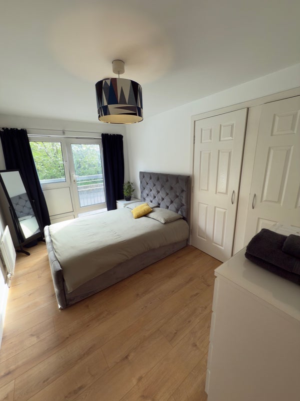 Room Granton Road in City of Edinburgh