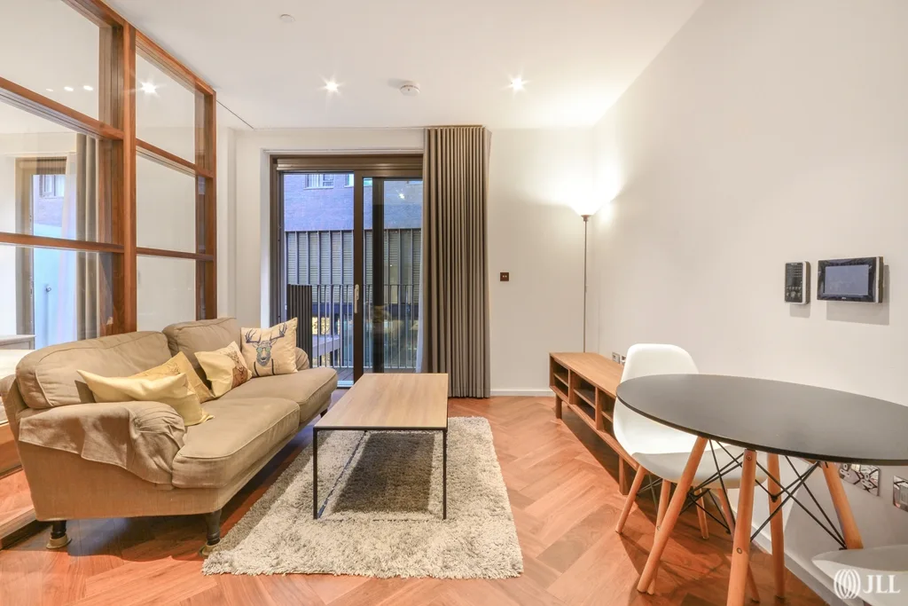 Flat New Union Square in Greater London