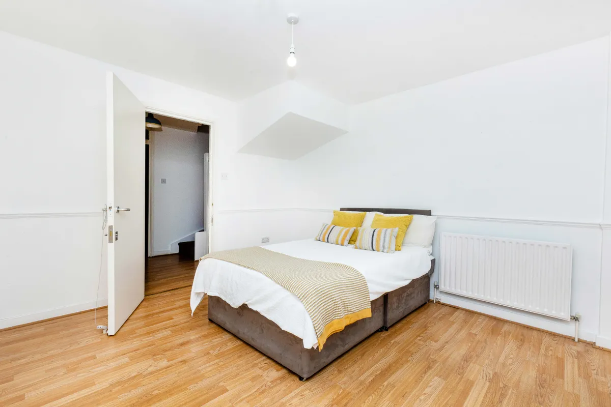 House Keyworth Close in London