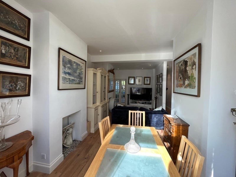 Room Vansittart Road in Greater London