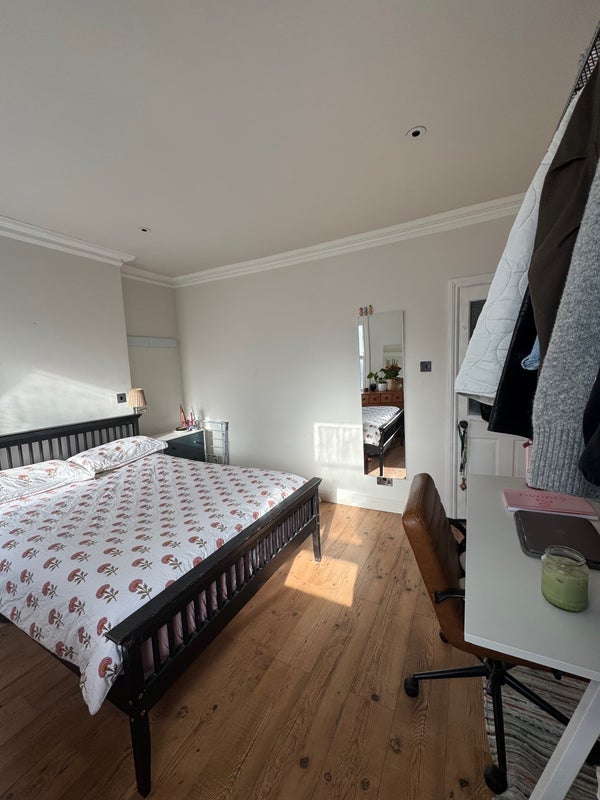 House Vansittart Road in Greater London
