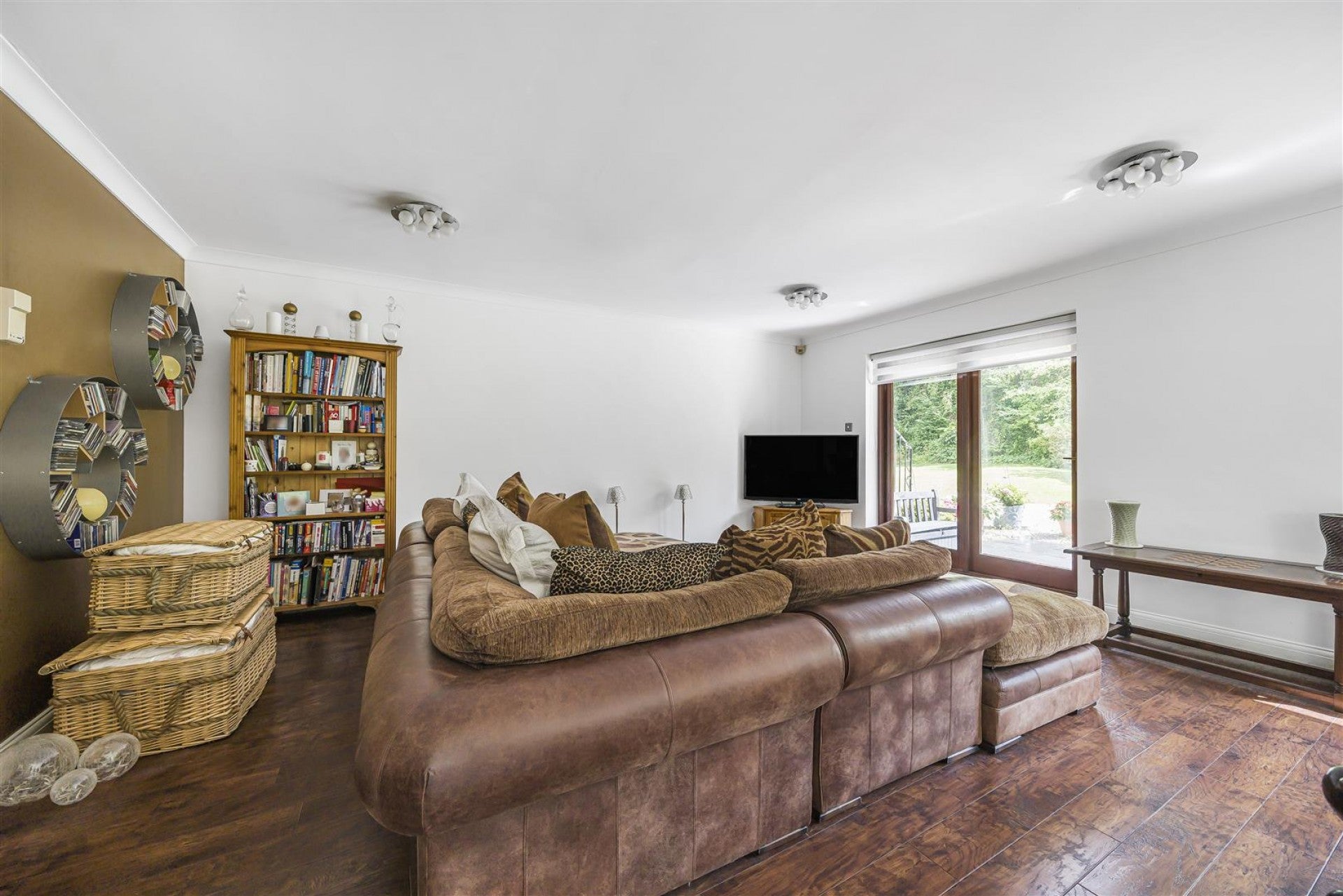 Flat Clarendon Road in Sevenoaks