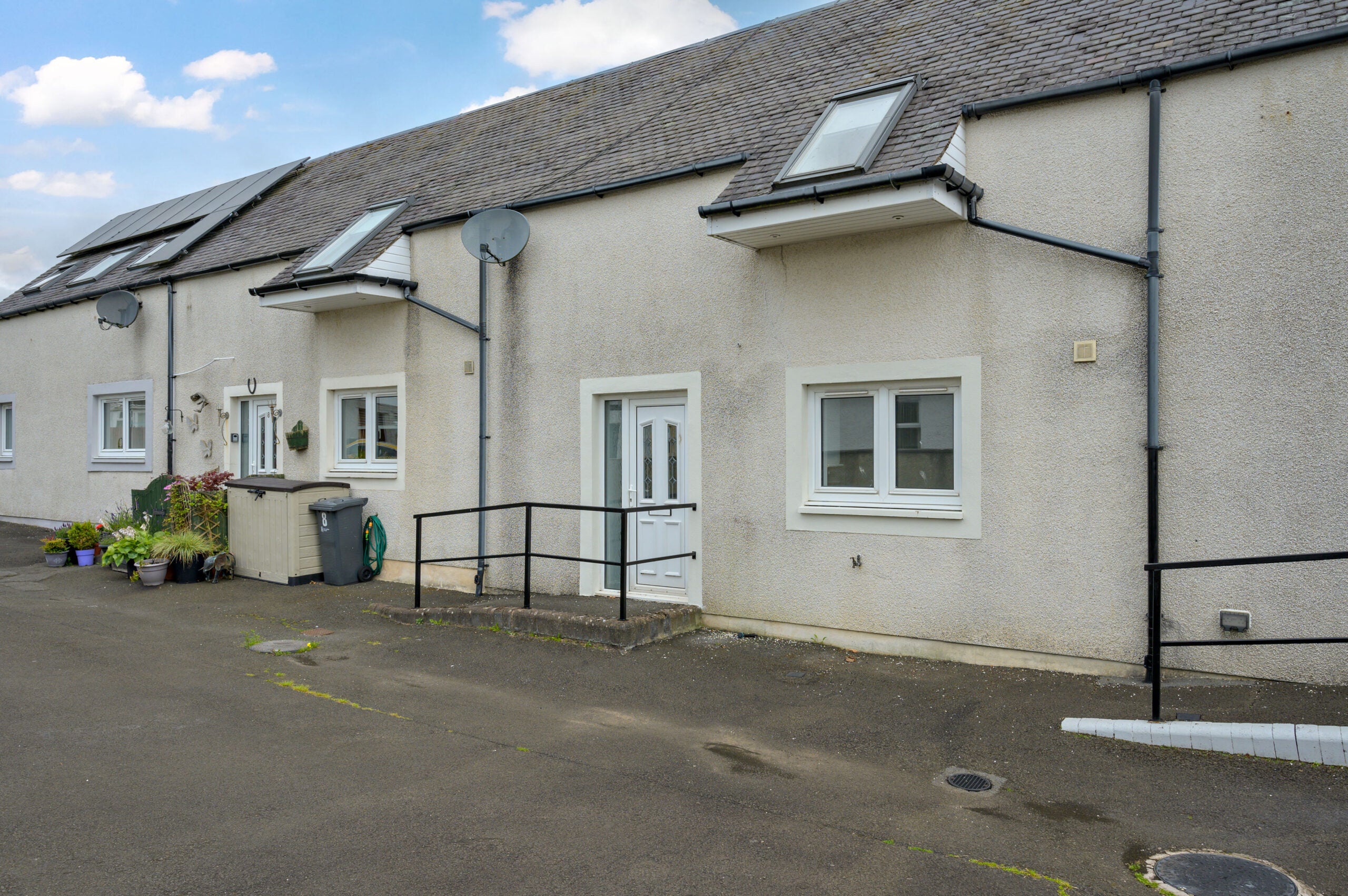 House Fairmont Park in Whitburn