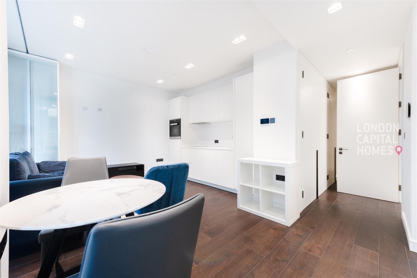 Flat Canada Square in London