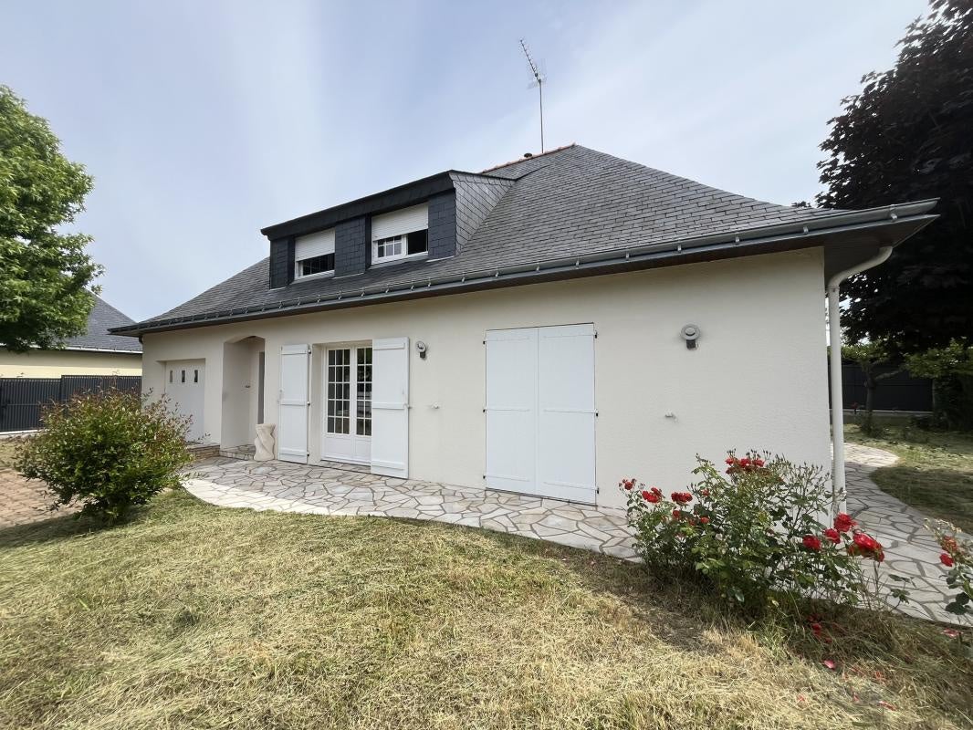 House Route de Pouillé in Les Ponts-de-Cé