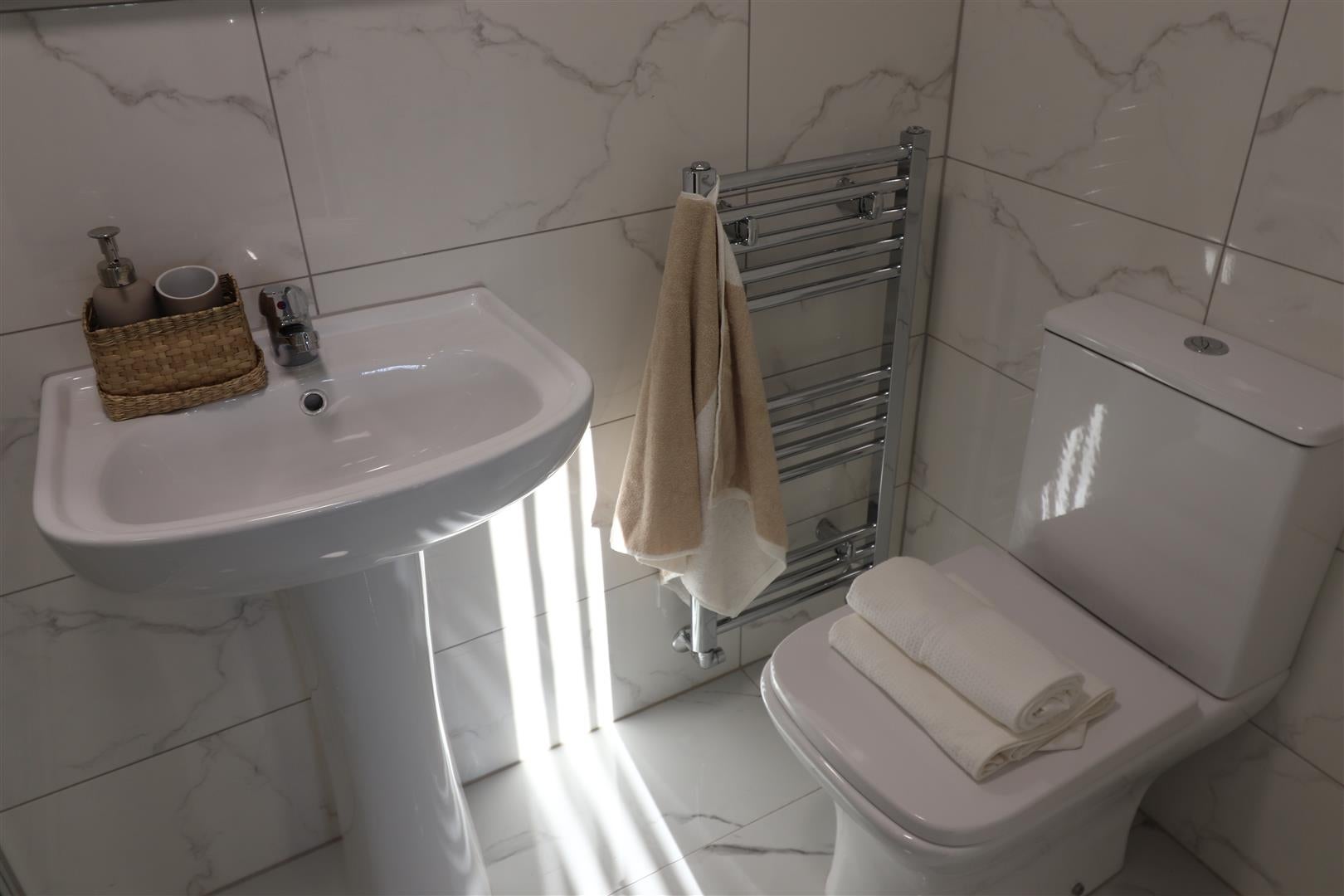 Room John Rous Avenue in Coventry