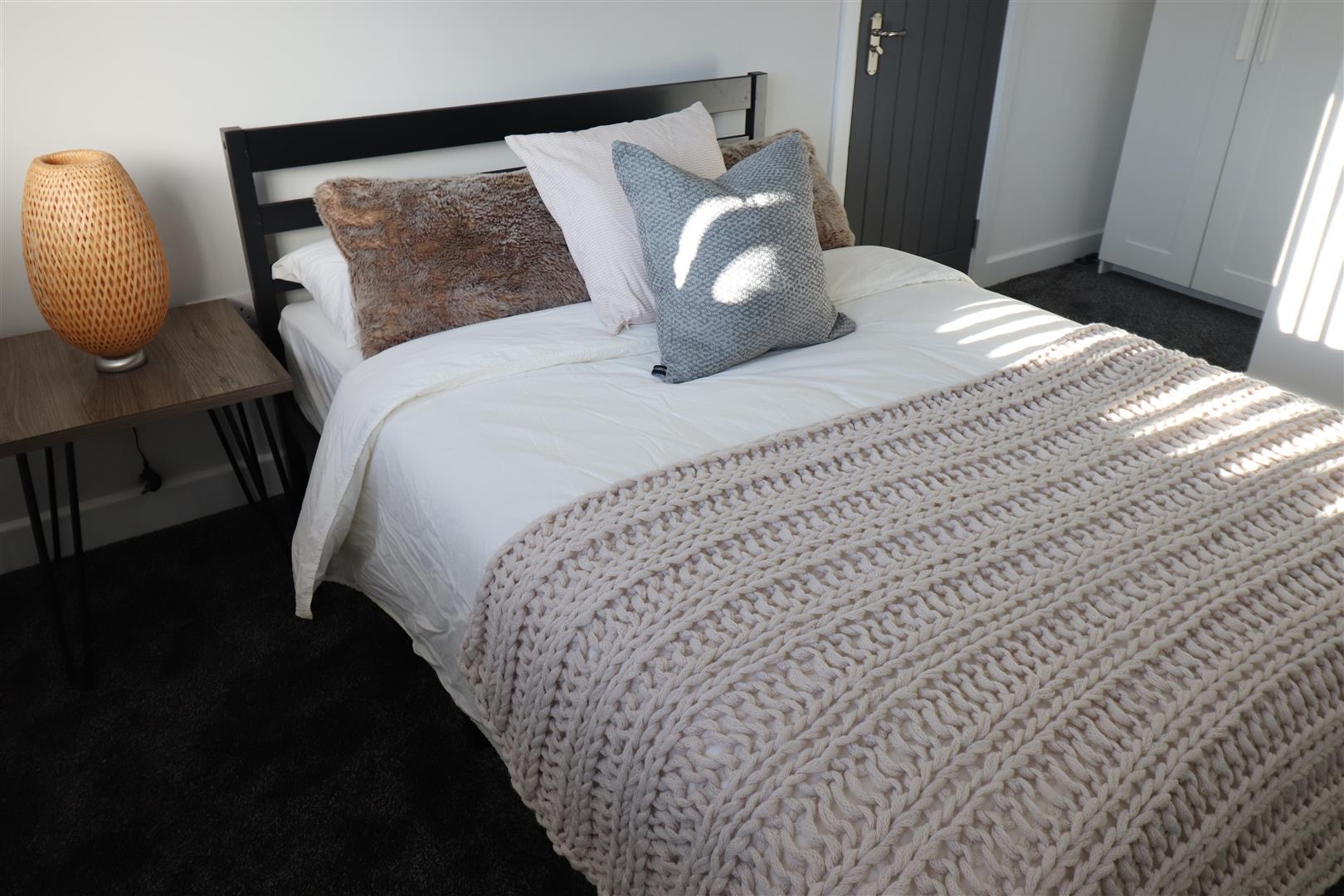 Room John Rous Avenue in Coventry