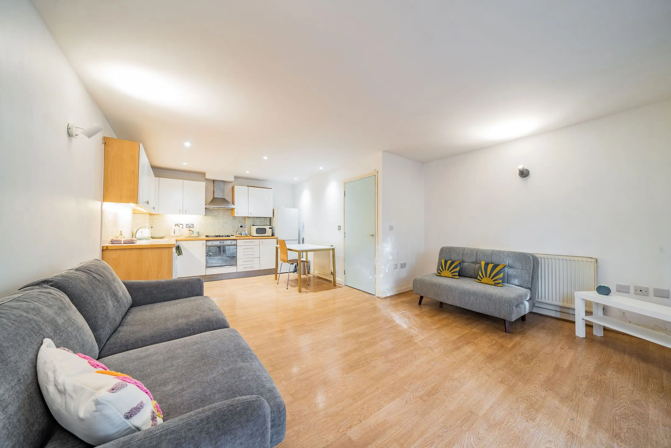 Flat Roserton Street in Greater London