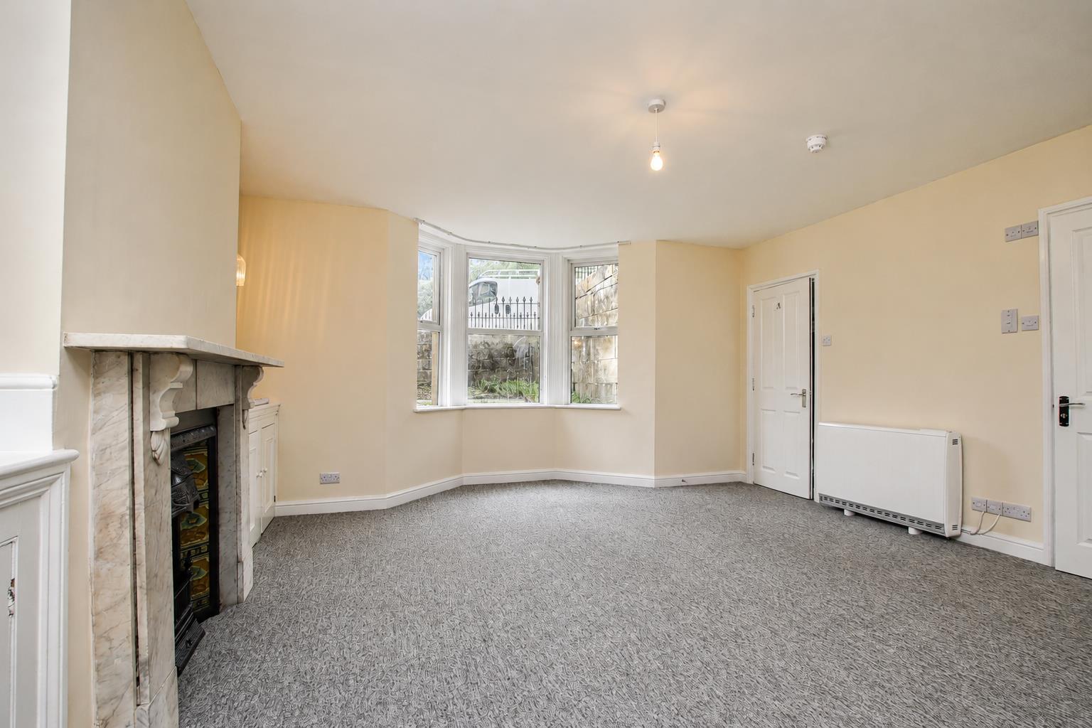 Flat Lower Oldfield Park in Bath