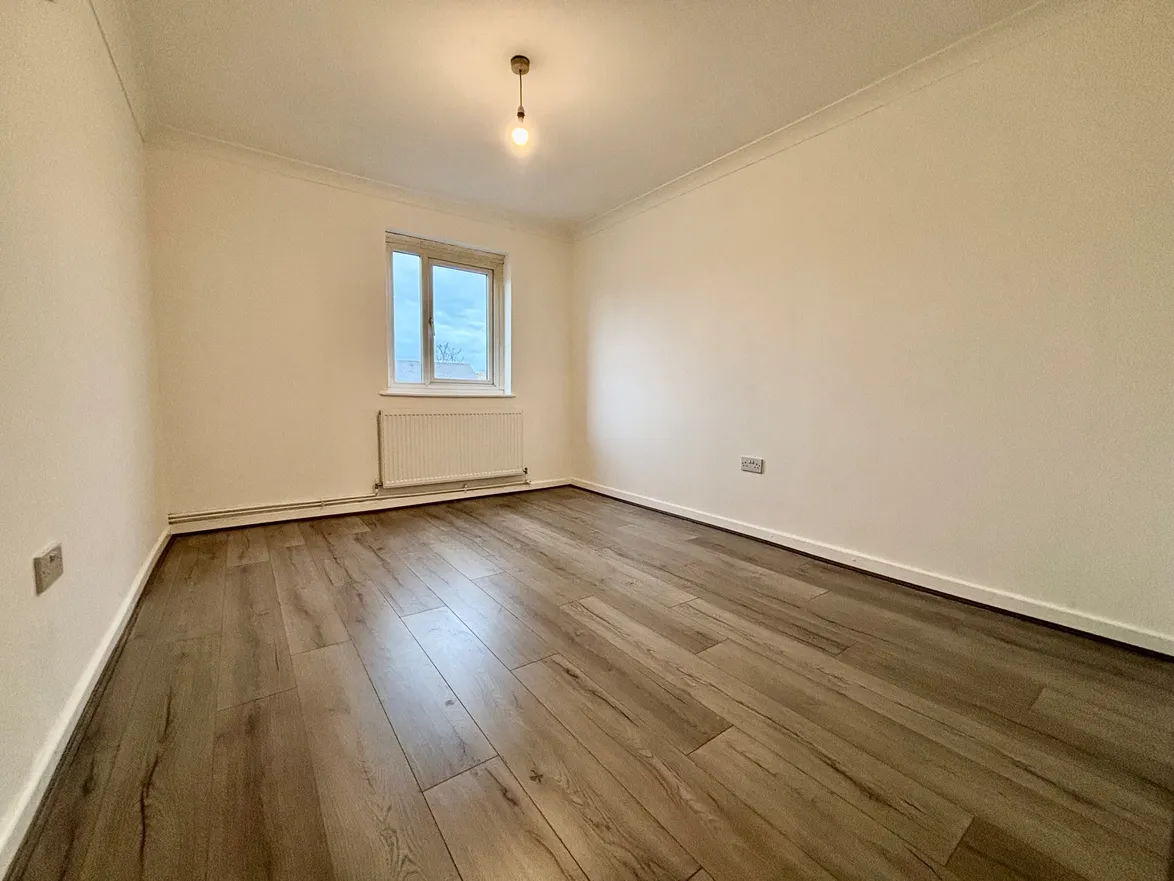 Flat Napier Road in Gillingham