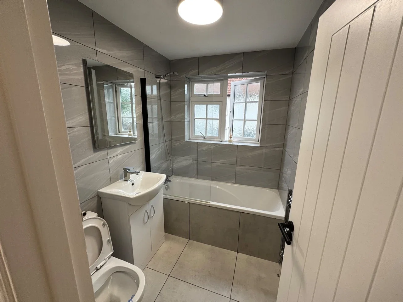 Flat Witham Road in Greater London