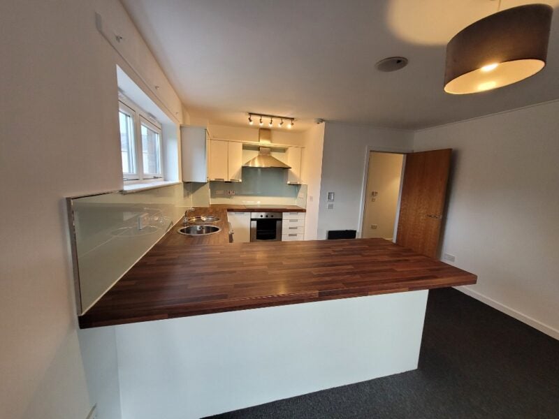 Flat Hamilton Road in Cambuslang