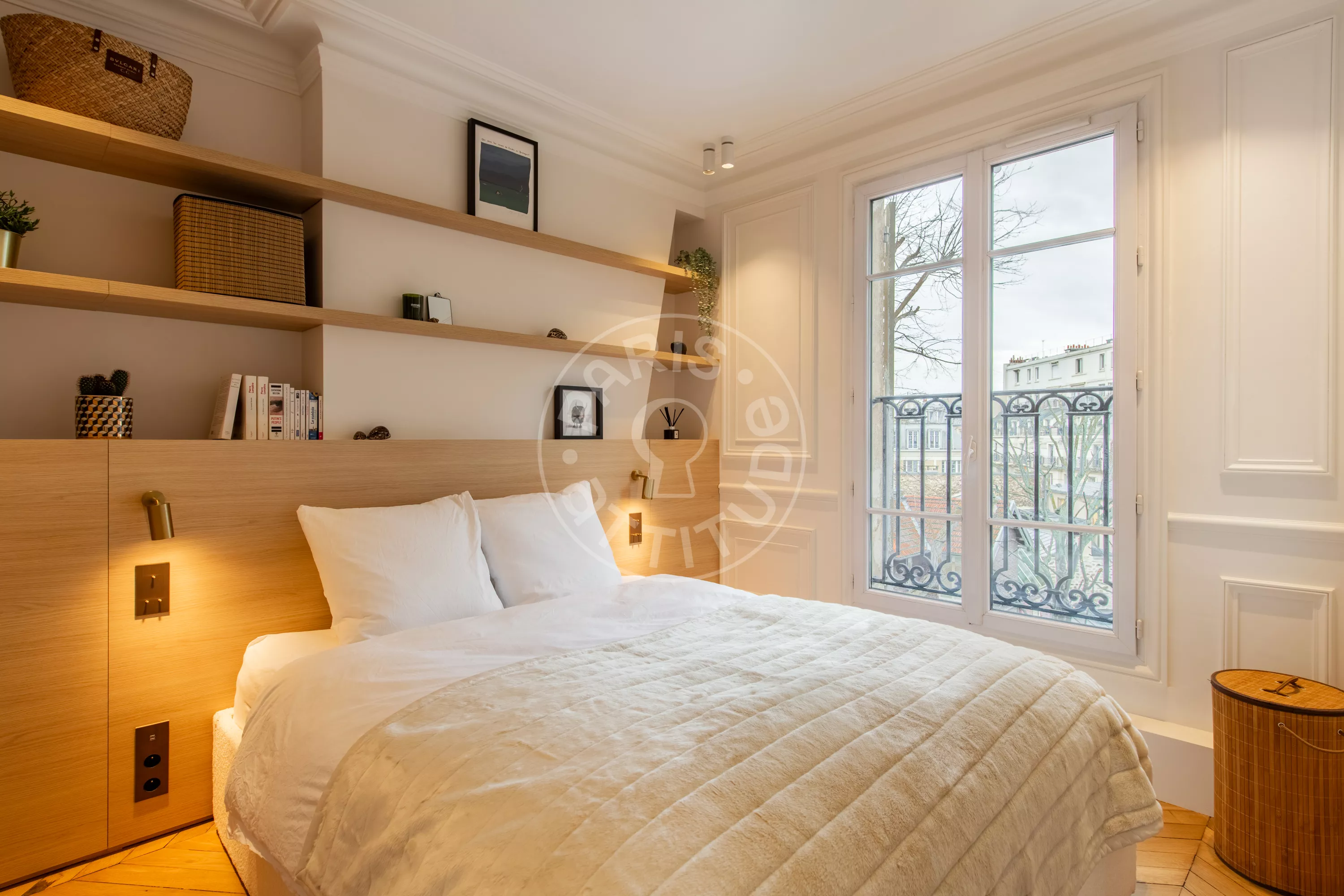 Flat Rue Pierre Fontaine in Paris