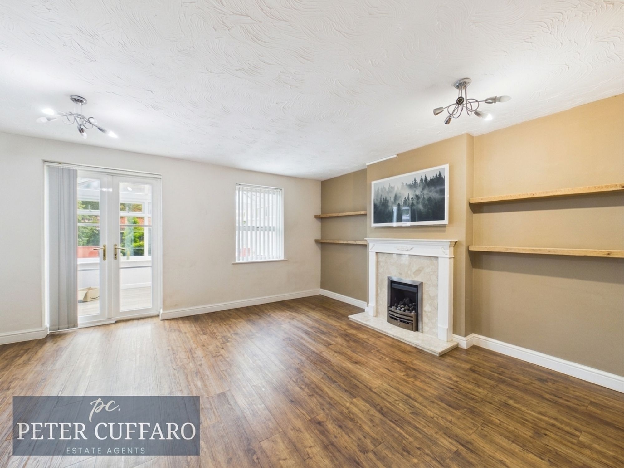 House Doulton Close in Harlow