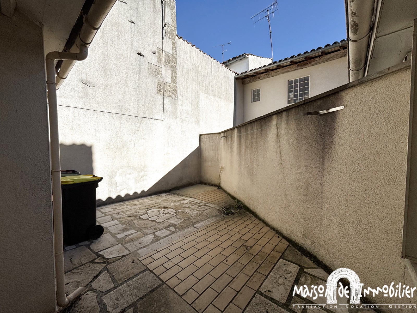 House Rue Saint-Gelais in Cognac