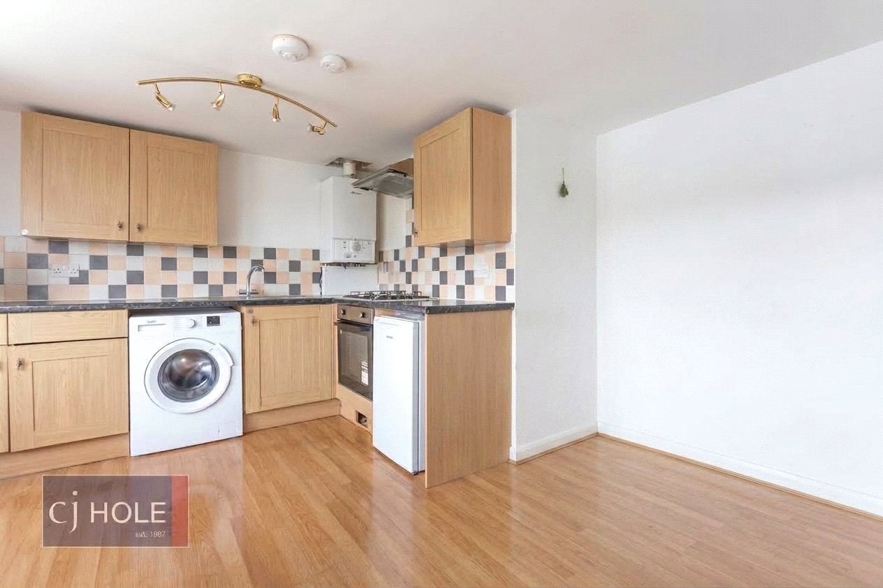 Flat Gloucester Road in Bristol