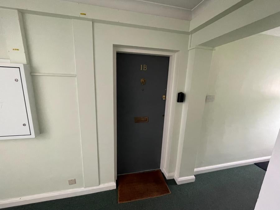 Flat The Mount in Heswall