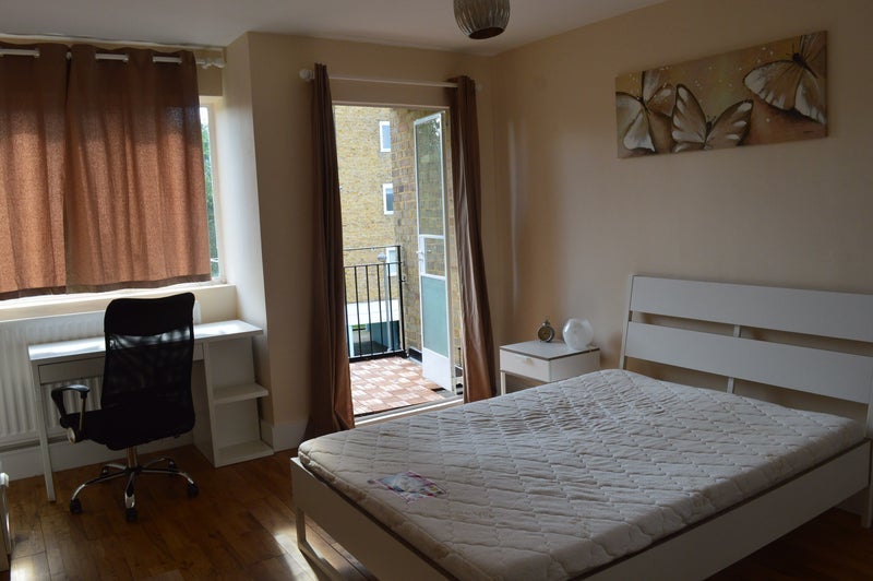 Room Tildesley Road in Greater London