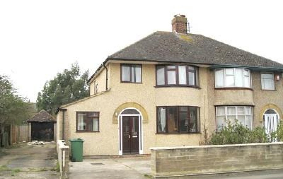 House Lyndworth Close in Oxford
