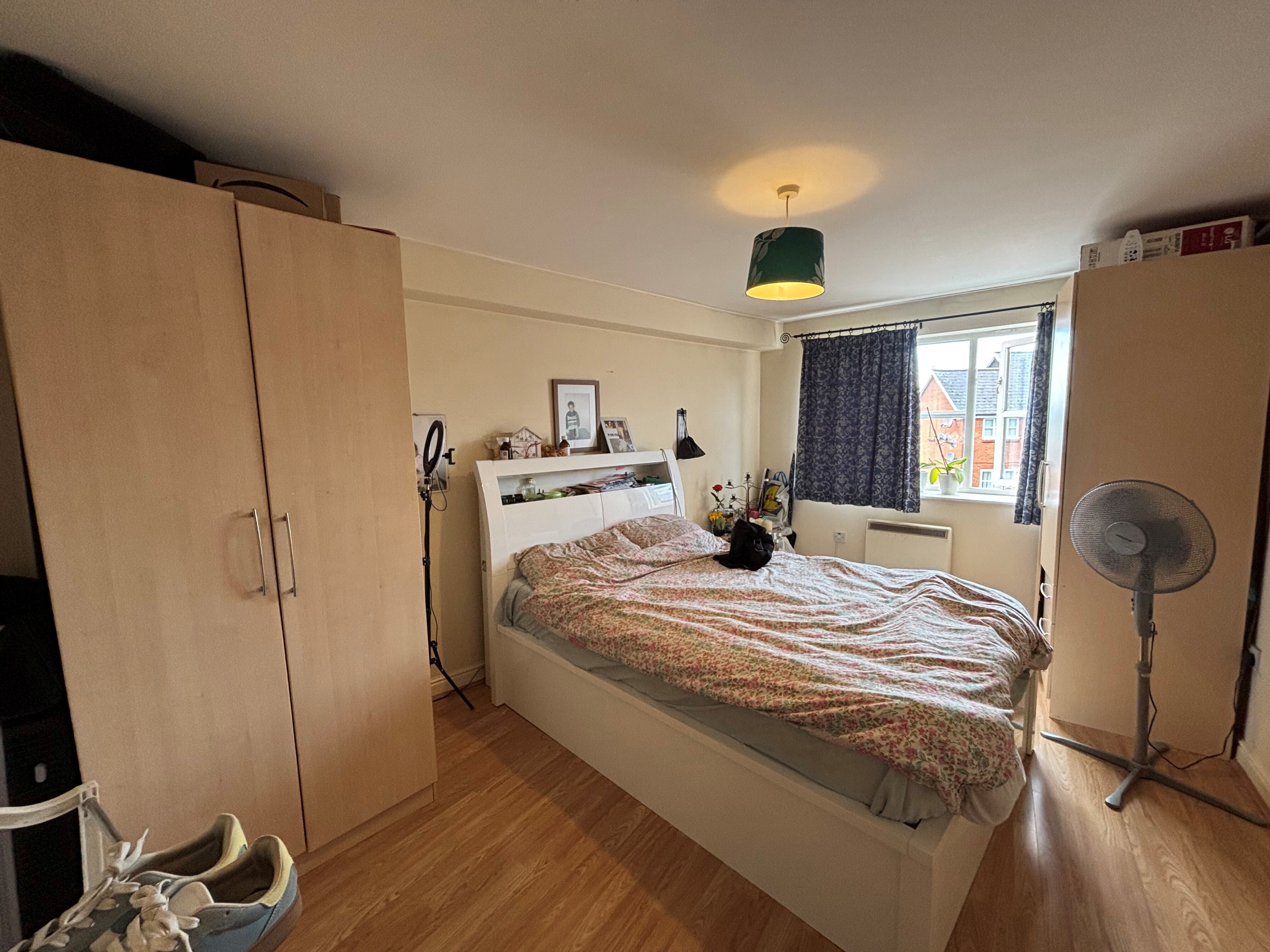 Flat Crown Quay in Bedford
