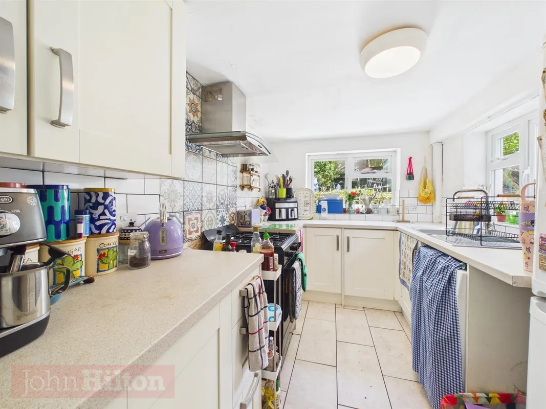 Flat Bentham Road in Brighton