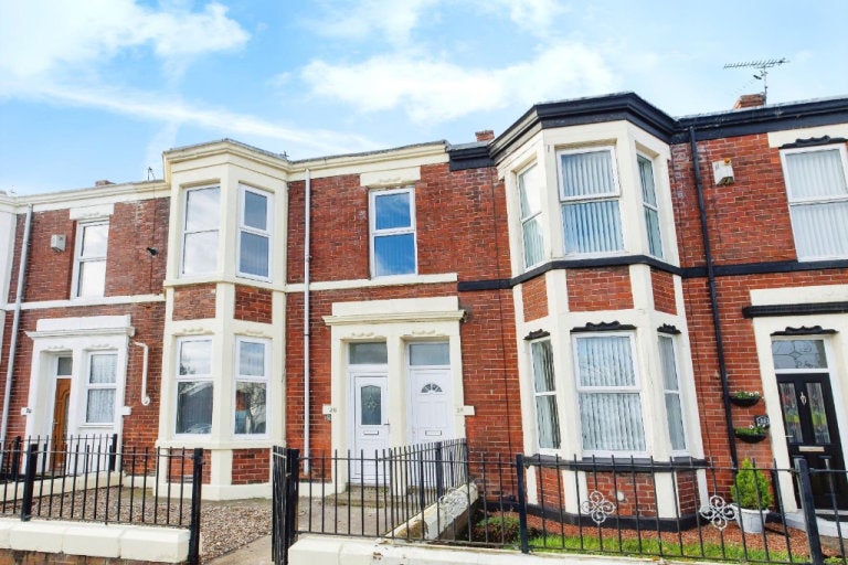 Flat Saltwell Place in Gateshead