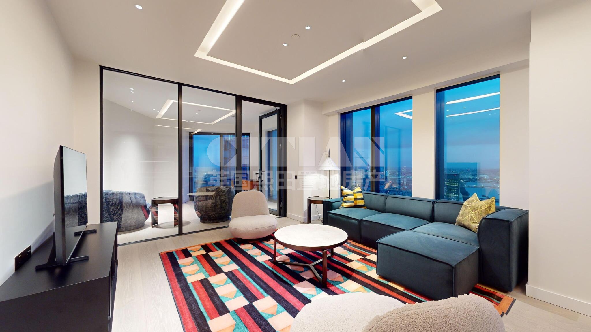 Flat Nine Elms Lane in Greater London