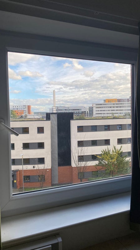 Room Heneage Street West in Birmingham