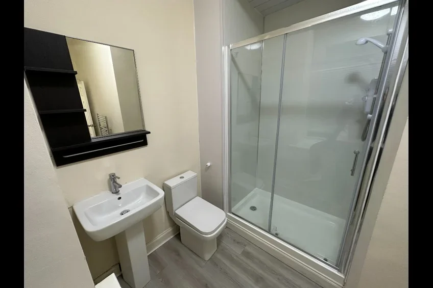 Flat School Wynd in Paisley