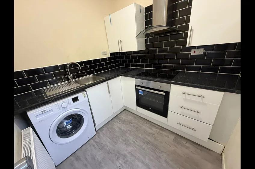 Flat School Wynd in Paisley