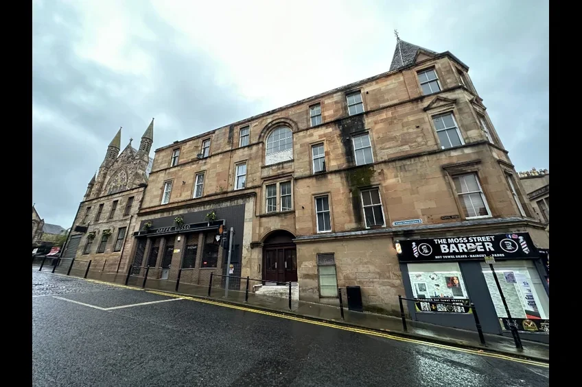 Flat School Wynd in Paisley