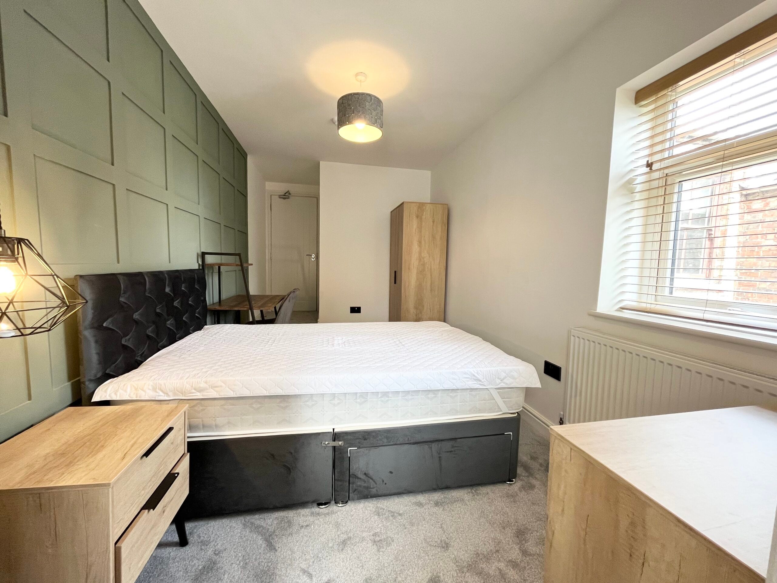 Room St Margarets Road in Peterborough