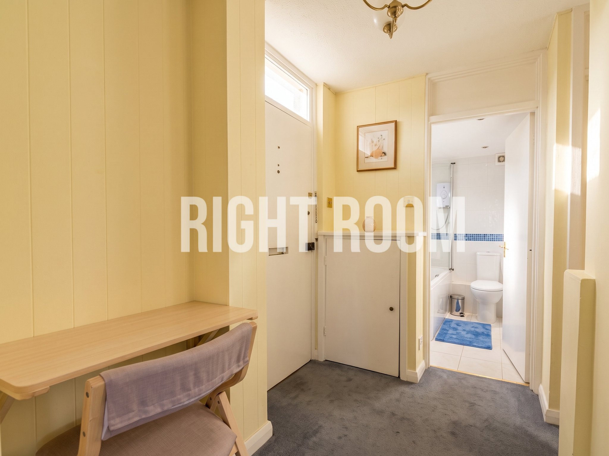 Flat Finborough Road in Greater London