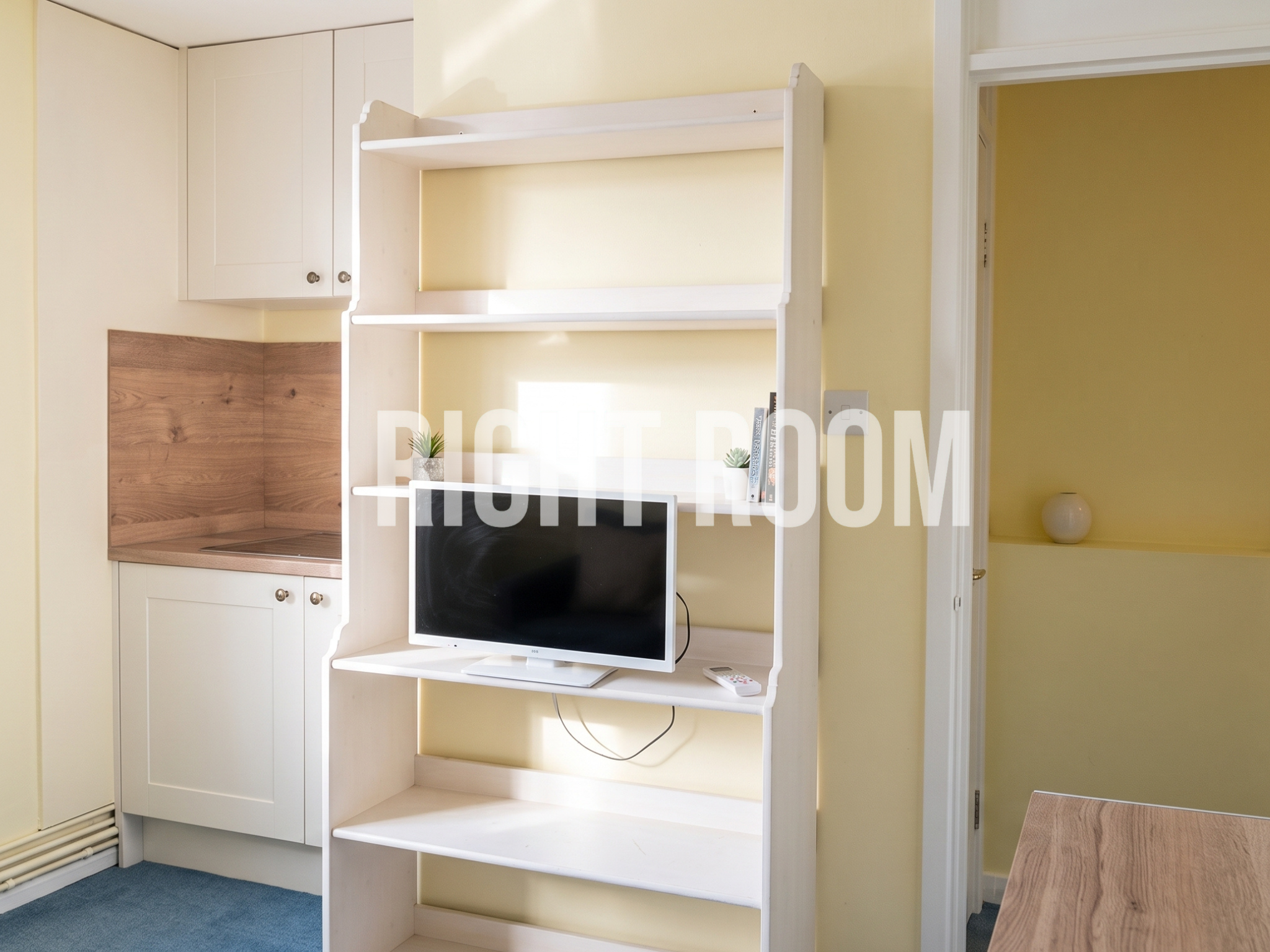 Flat Finborough Road in Greater London