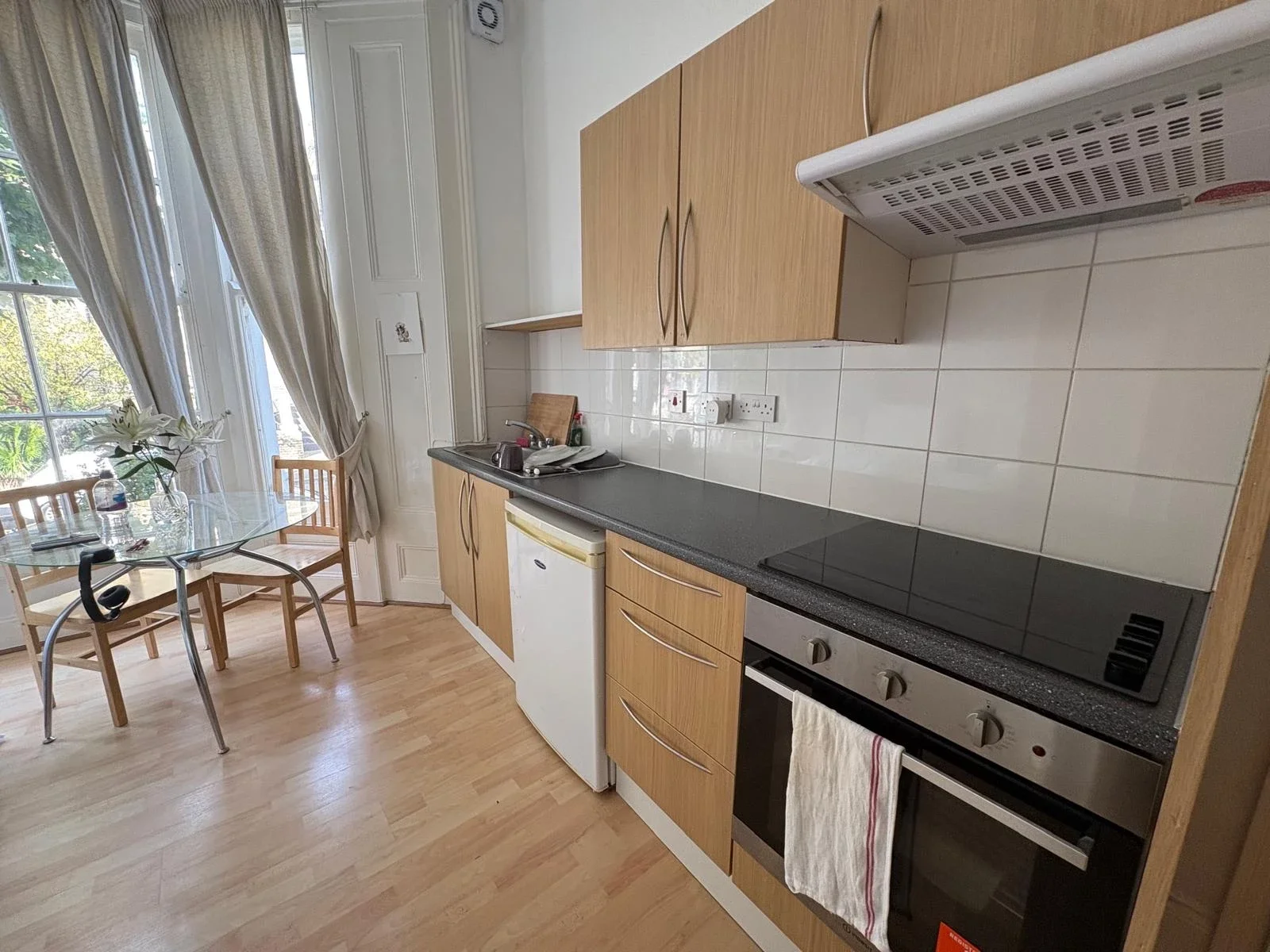 Flat Alkham Road in Greater London