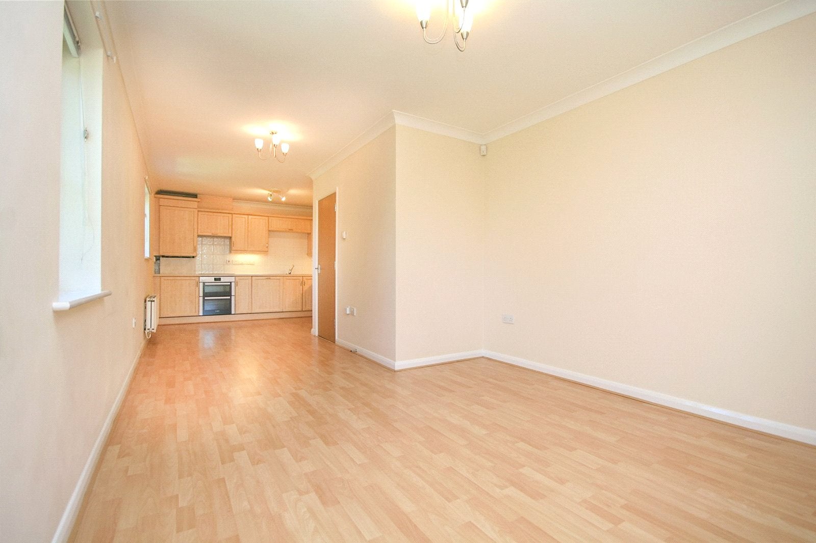 Flat Wade Court in Cheltenham