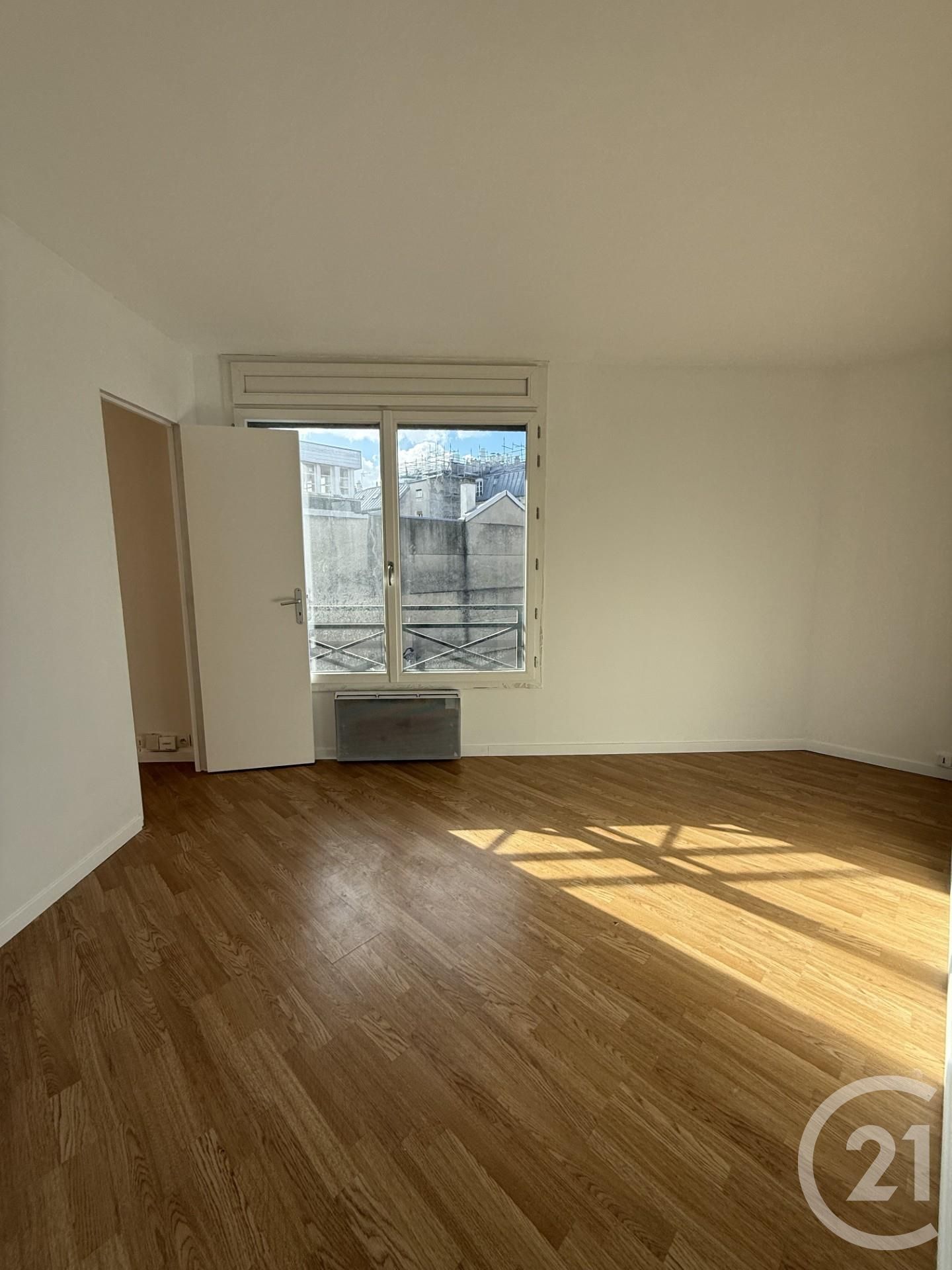 Appartement Rue de la Fontaine au Roi à Paris