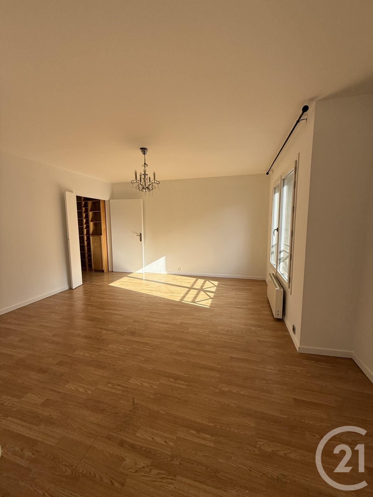 Appartement Rue de la Fontaine au Roi à Paris