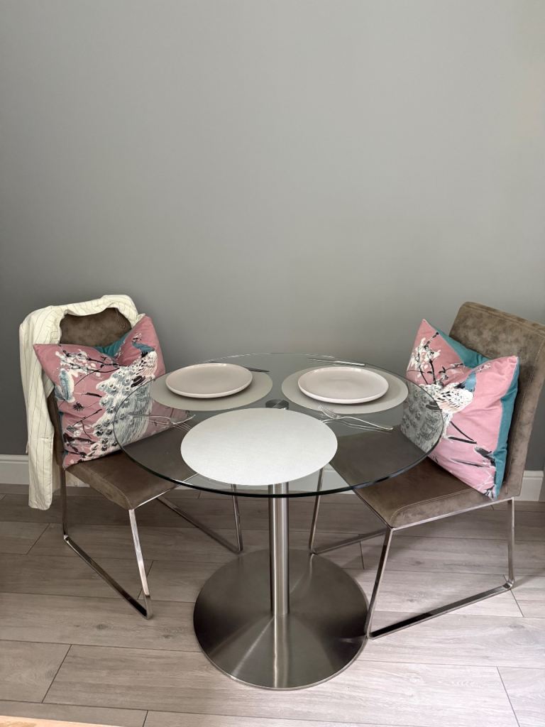 Flat Amy Place in Largs