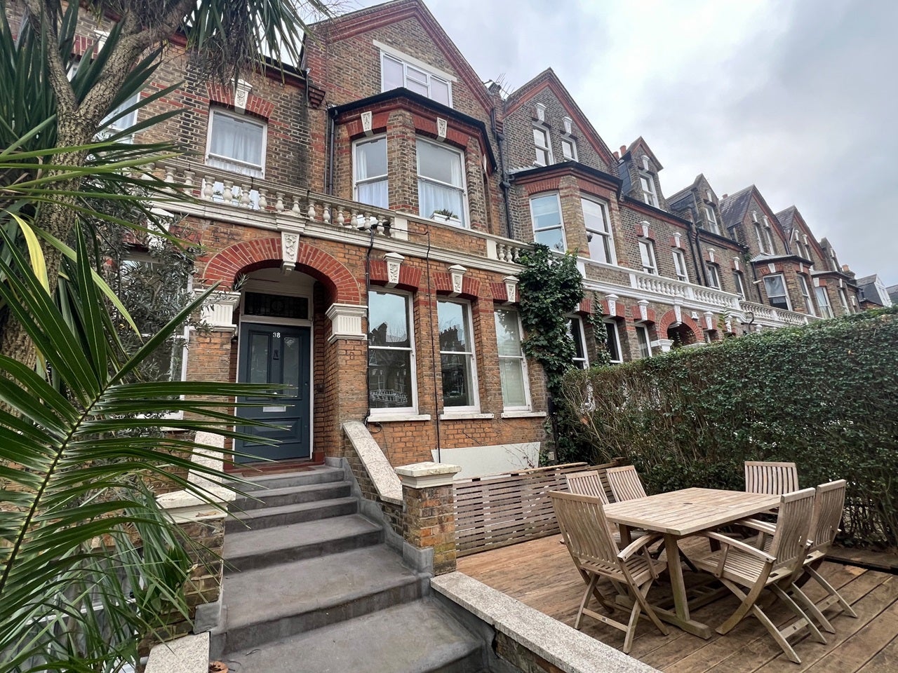 Flat Brondesbury Road in Greater London