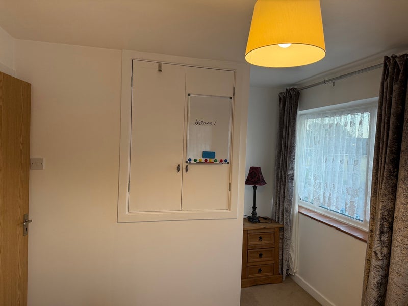 Room Wainwrights in Crawley