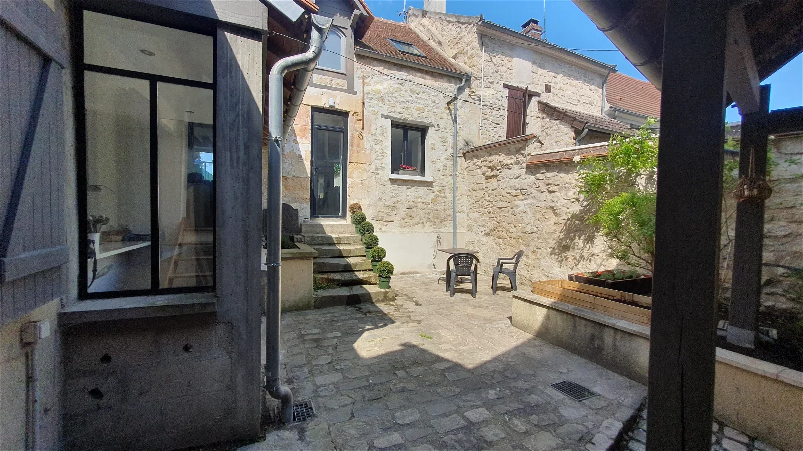 Room Ruelle de la Goubian in Viarmes