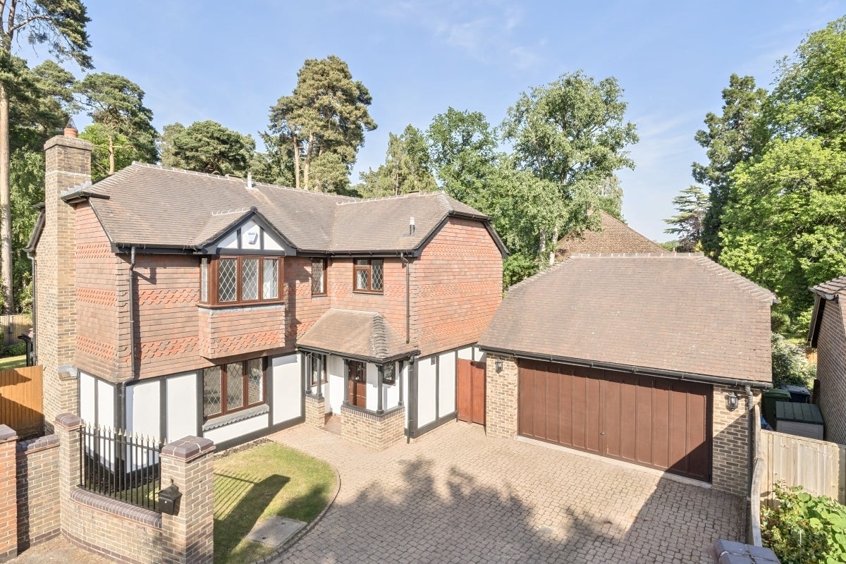 House Oakdene in Sunningdale
