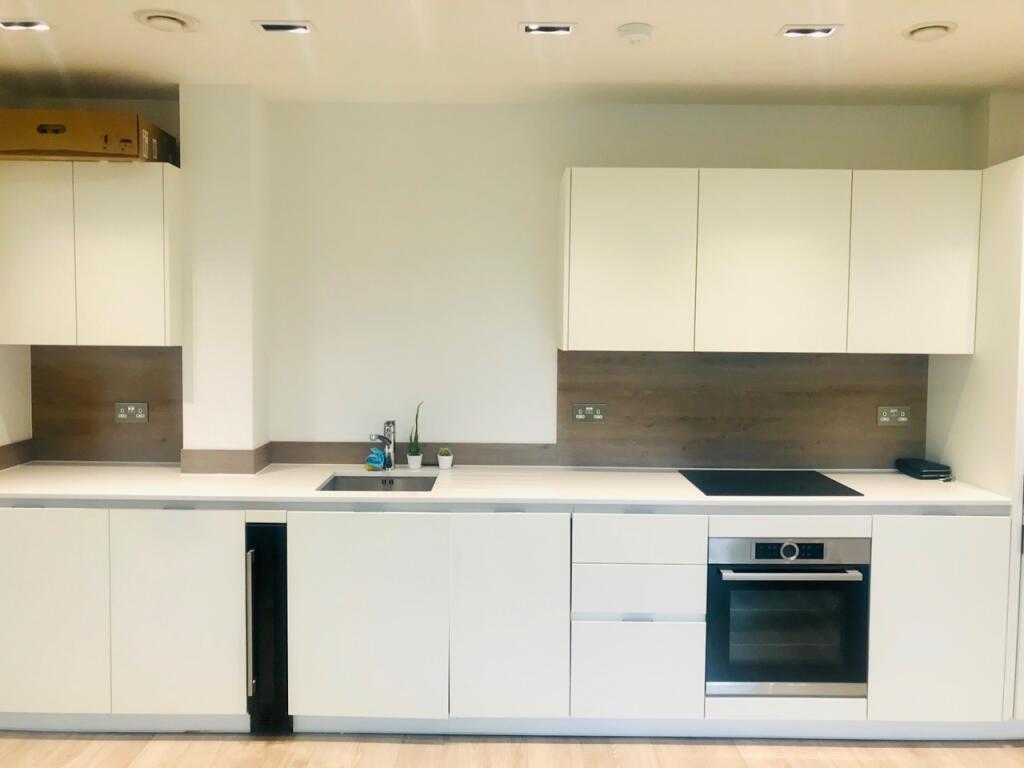 Flat Woodberry Down in Greater London