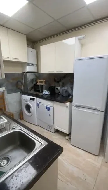 Room Fillebrook Avenue in Greater London