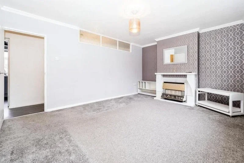 Flat Cranbrook Road in Greater London
