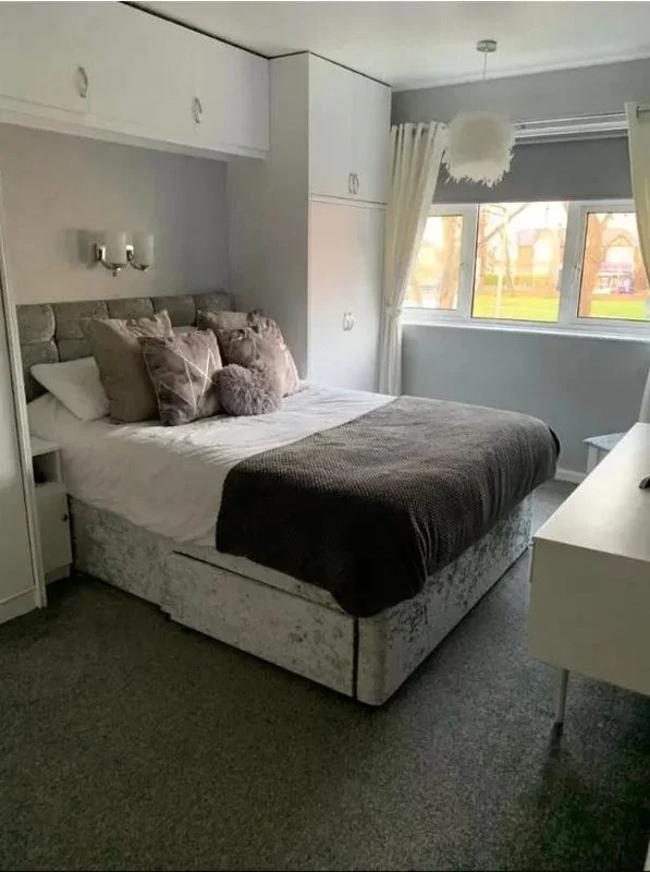 Flat Cranbrook Road in Greater London