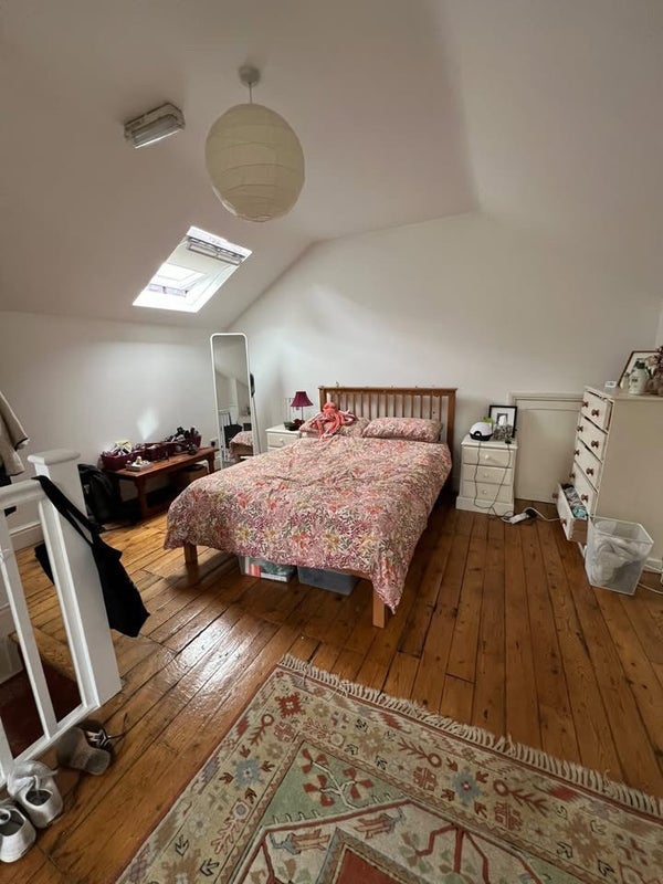 Room Vivian Avenue in Nottingham