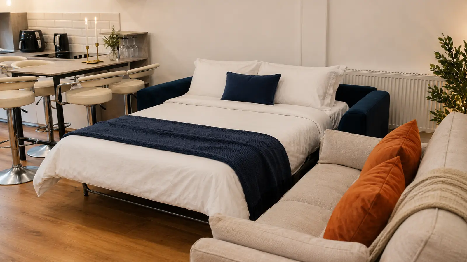 Flat Holmdale Road in Greater London